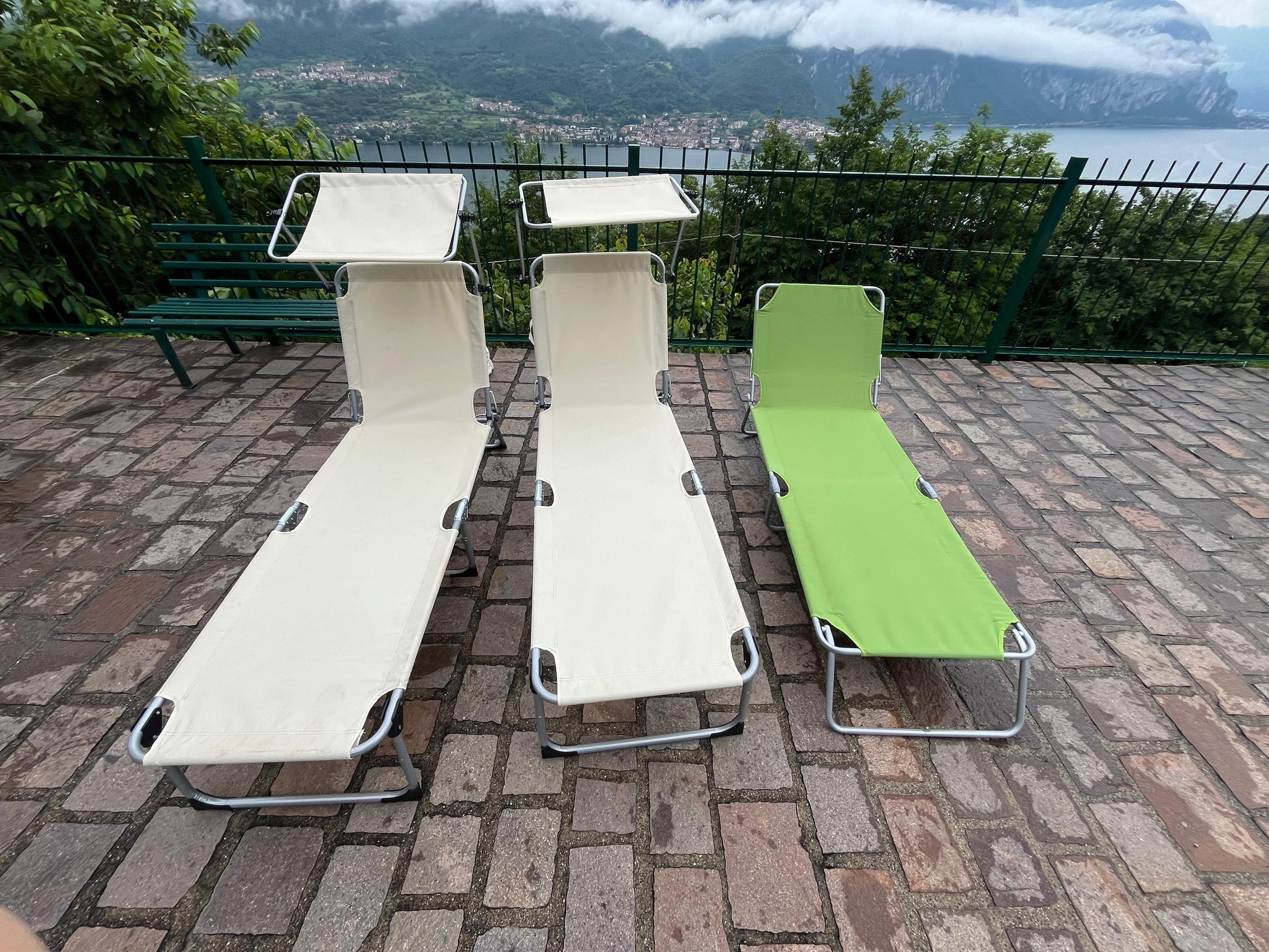 Pool lounger rental