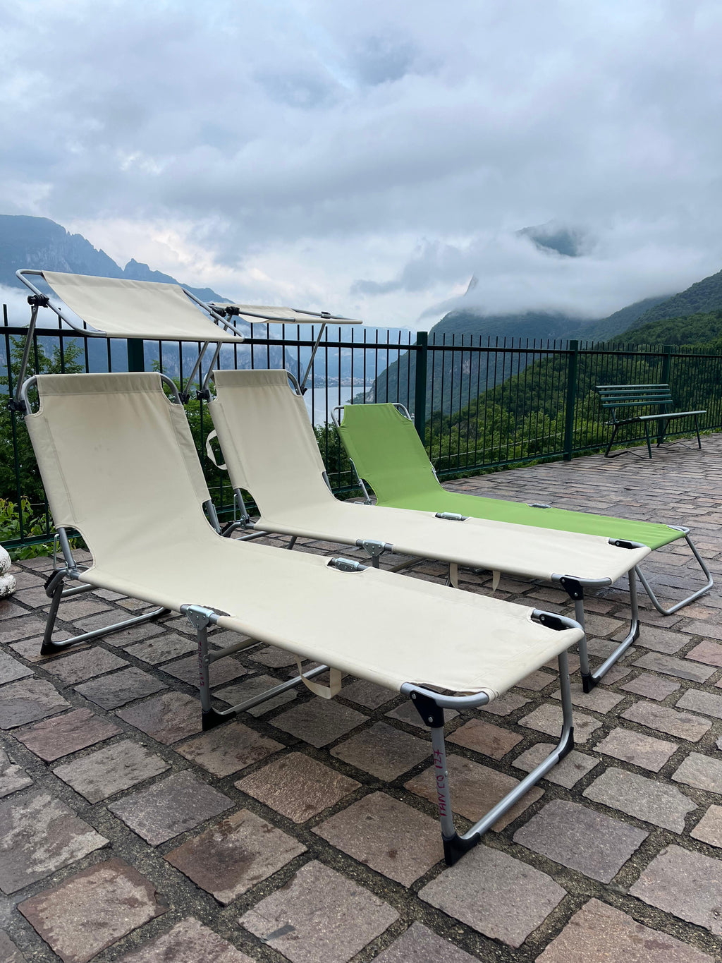 Pool lounger rental